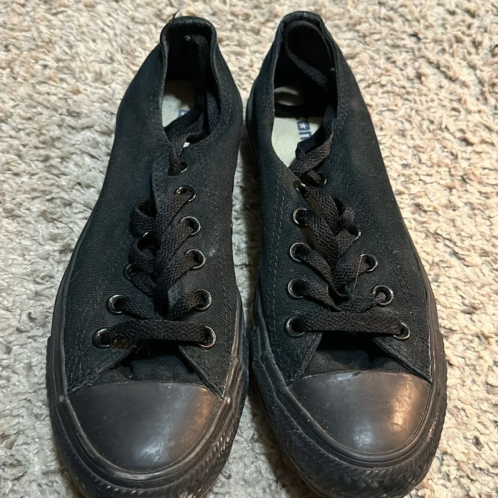 Converse - Picture 2 of 4